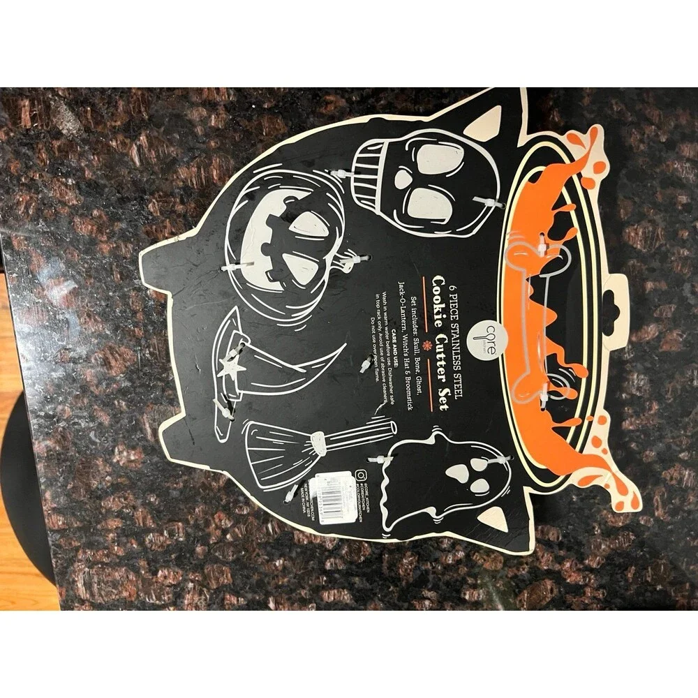 Halloween pumpkin carving kit cookie mold shaped baking ghost skull muffins